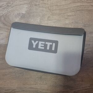 YETI Black and Gray Sidekick GUC